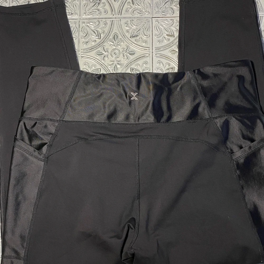Xersion Black Crossover 7/8 Ankle Leggings Size XL with Pockets